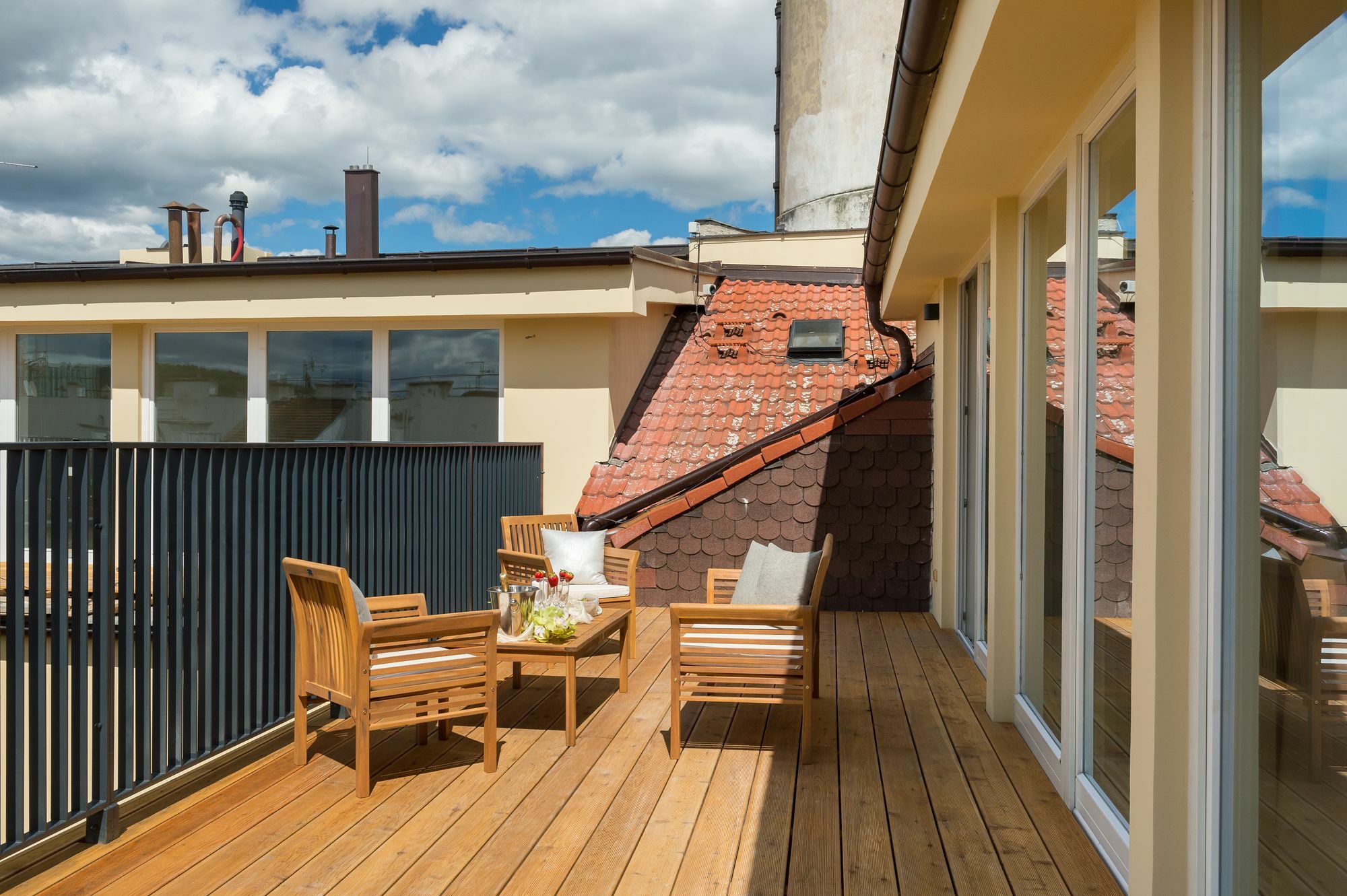 Jindrisska Apartments Прага Екстер'єр фото